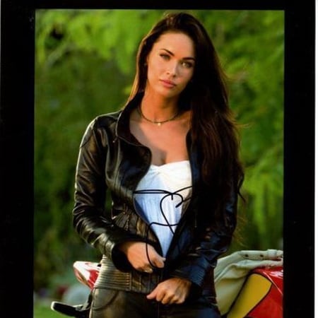 Mikaela Banes Avatar